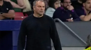 فليك يشرح سبب تصرف لامين يامال المثير للجدل.. وحالة ثنائي برشلونة المصاب